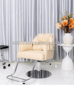 Ghế Cắt Tóc Nữ Be Sữa Nâng Tầm Salon VN-US017 - Handcrafted Vietnamese Pottery